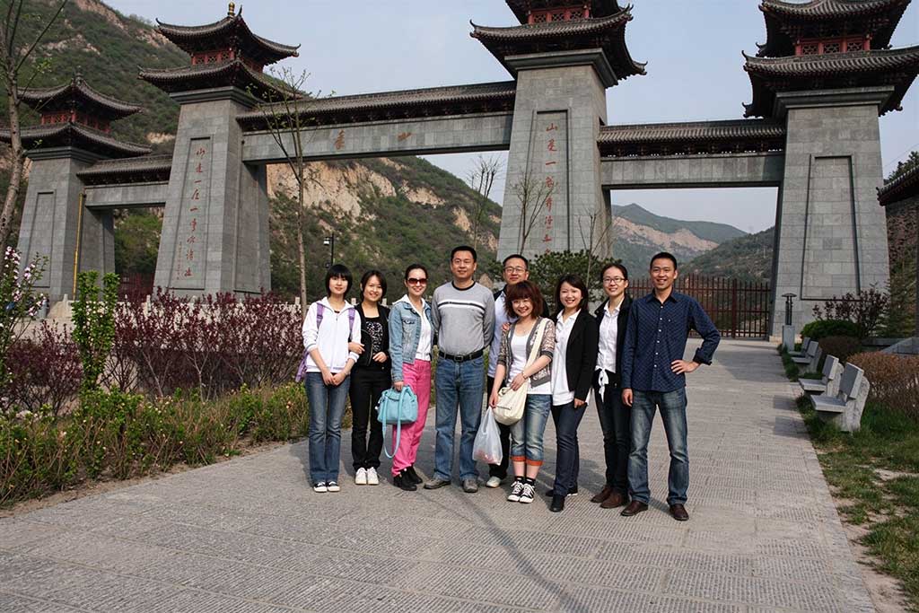 登高蒙山，向阳而行｜2010 绿景蒙山户外团建活动
